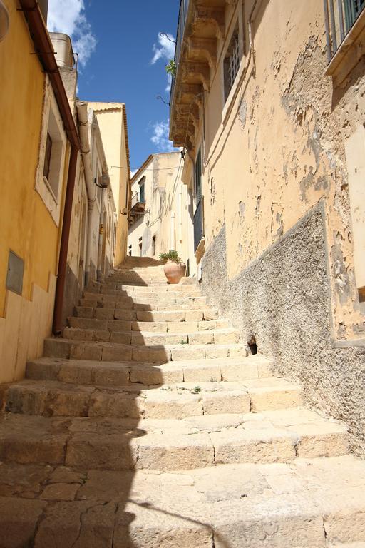 Melodia3 Suites Noto Exterior foto